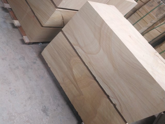wooden veins sandstone block
